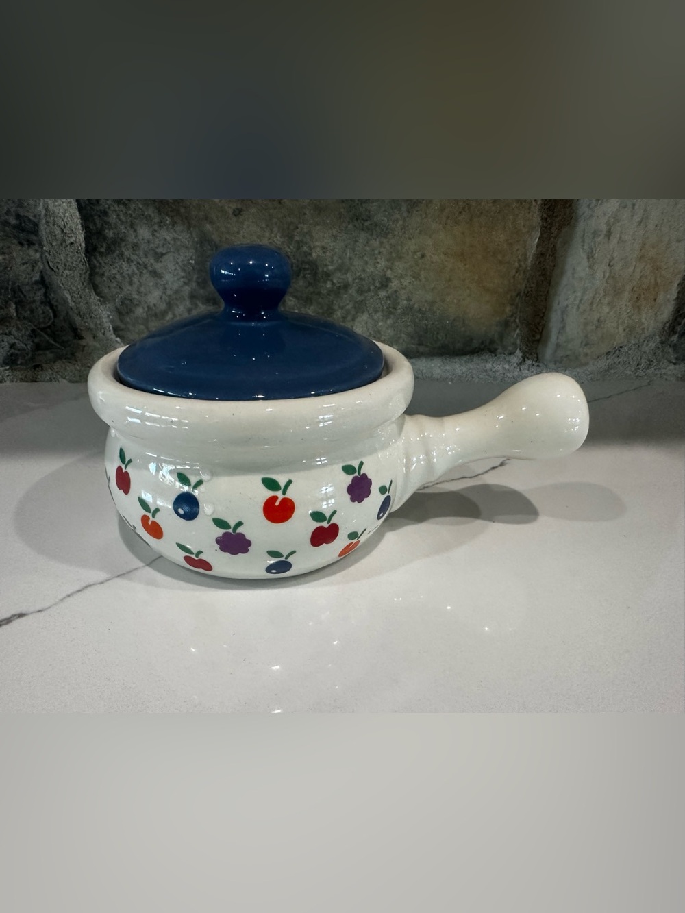 Vintage 1984 New Avenues Orchard Fruit Soup Bowl Crock Blue Top Cottagecore